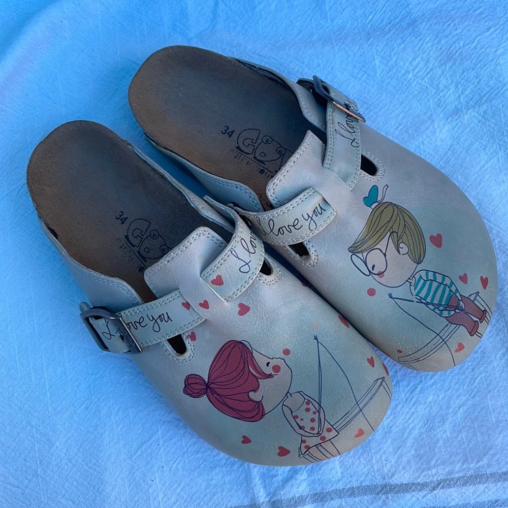 Goby clogs